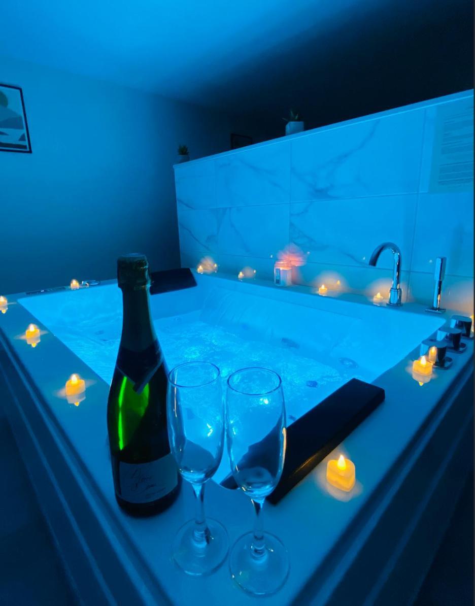 Loft Jardin Et Spa Bressuire Exteriör bild